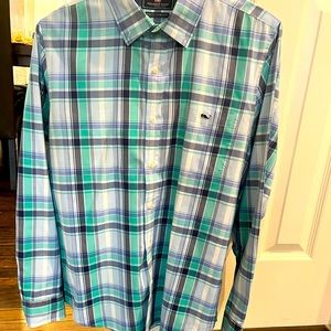 Vineyard Vines Mens slim fit tucker shirt